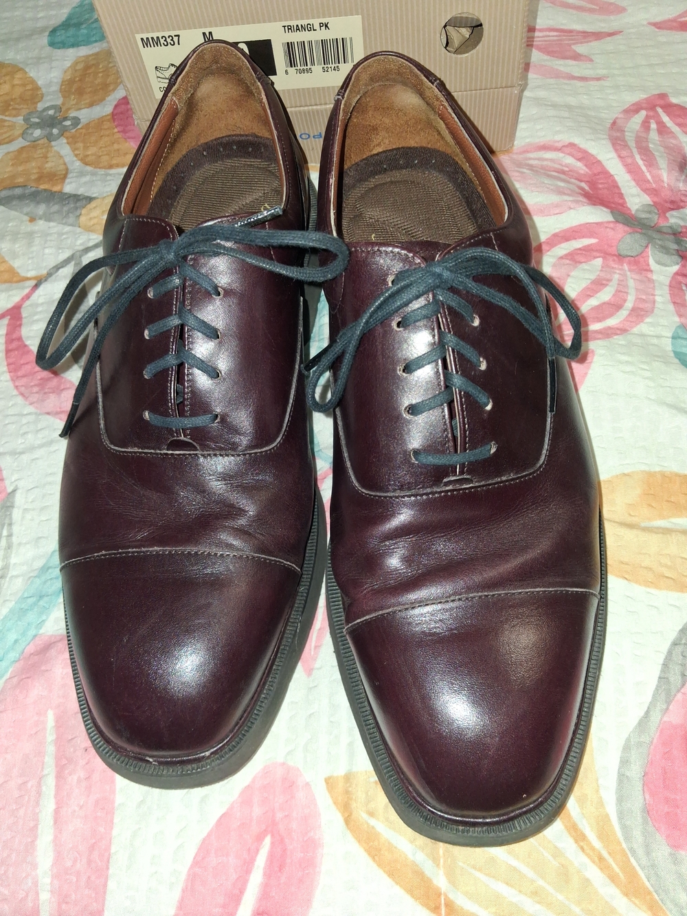 Rockport Men's Oxfords in Burgundy